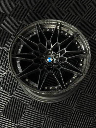 F82S